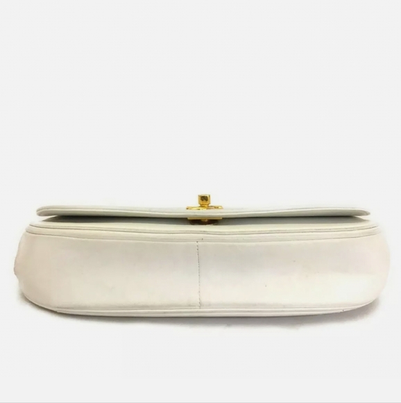 Chanel Vintage Half Moon Flap Bag - Picture 5 of 11